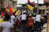 En medio de toque de queda, Buenaventura marcha de blanco en quinto día de paro