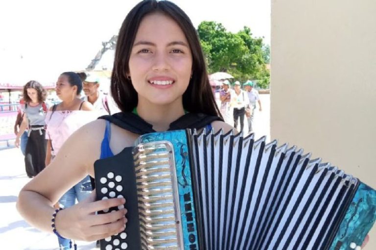 Sara Arango, el acordeón del San Jorge