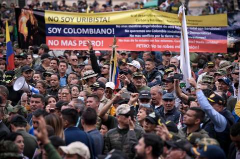 Exmilitares protestarán contra recientes decisiones de la JEP el Día de las Velitas