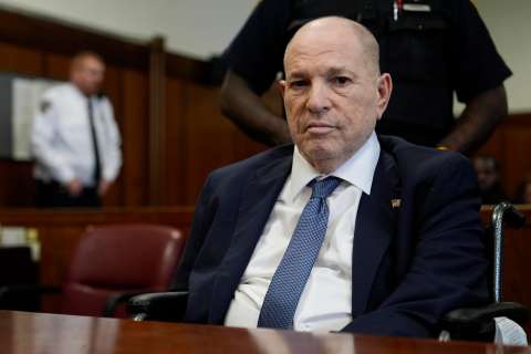 Harvey Weinstein tiene leucemia y recibe tratamiento en la cárcel