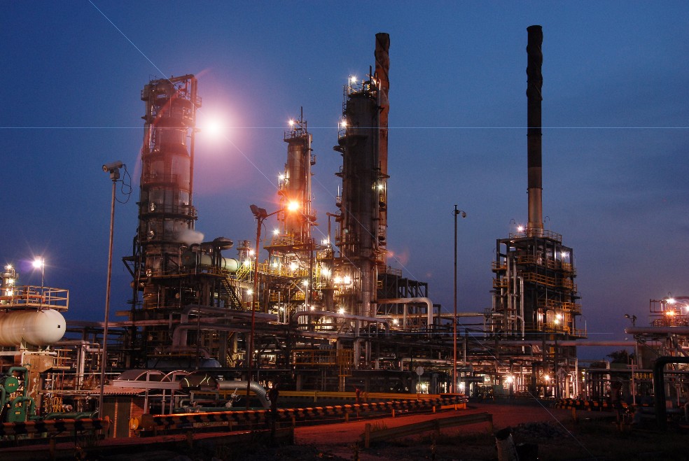 Crece la producción petrolera en campos de Santander.