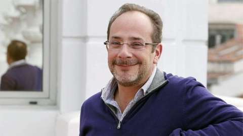 Se completa el último legado imaginario de Ignacio Padilla, "Micropedia"