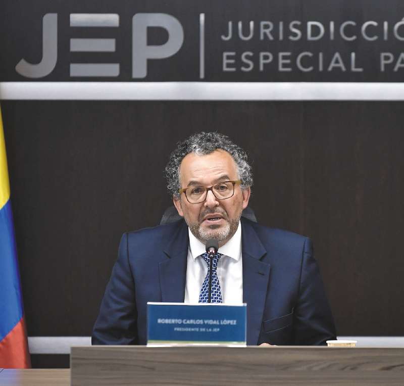 El presidente de la JEP, Roberto Carlos Vidal, anunció la denuncia durante una rueda de prensa. / Jose Vargas