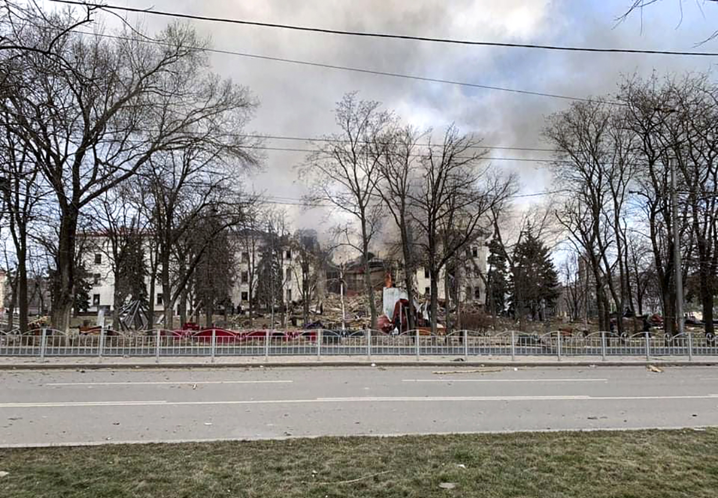 Mariupol (Ukraine), 17/03/2022.- A handout photo made available by the Donetsk Regional Civil-Military Administration Council shows Donetsk Regional Theatre of Drama destroyed by an airstrike in Mariupol, Ukraine, 16 March 2022 (issued on 17 March 2022). Russians launched an air strike on the Drama Theater and the Neptune swimming pool in Mariupol, a press release by the Donetsk Regional State Administration states. Several hundred Mariupol residents were hiding in the Drama Theater and their fate remains unknown as the entrance to the bomb shelter is blocked by debris, the press statement reads further. (Rusia, Ucrania) EFE/EPA/Donetsk Regional Civil-Military HANDOUT EDITORIAL USE ONLY/NO SALES
