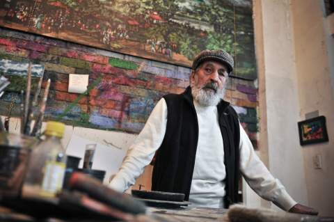 El pintor socialista presenta su obra en Bogotá