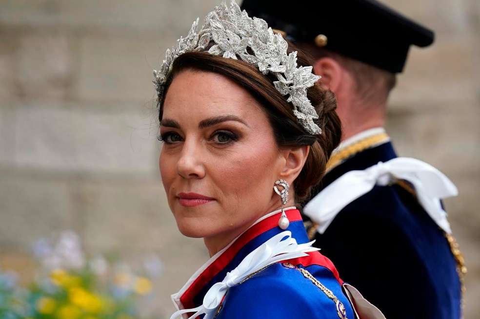 La princesa Kate, en su llegada a la ceremonia de coronación de Carlos III, se ha robado las miradas en la Abadía de Westminster.