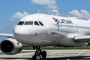 Bots, reconocimiento facial y más vuelos: así imagina LATAM el futuro de viajar