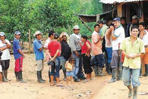 Denuncian desplazamiento masivo en el Catatumbo por operativos contra ‘Megateo’