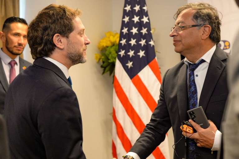 Jon Finer, asesor adjunto de Seguridad Nacional de Estados Unidos, y Gustavo Petro, presidente electo de Colombia, sostuvieron un encuentro en Bogotá.