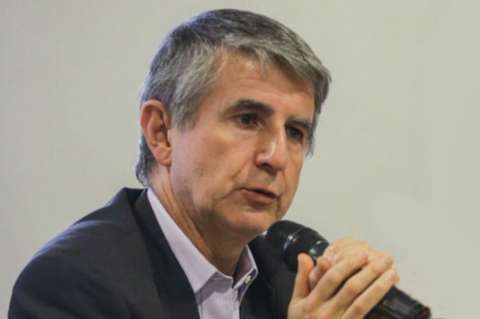 "Prefiero que digan que hay congestión y no que niego atención a pacientes": secretario de Salud