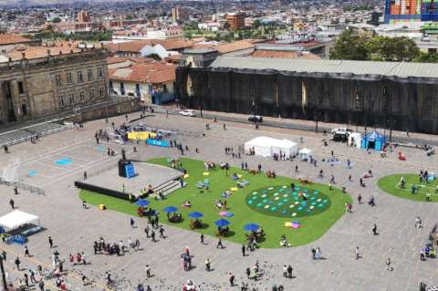 Plaza de Bolívar de Bogotá se convirtió en un parque el día mundial del urbanismo