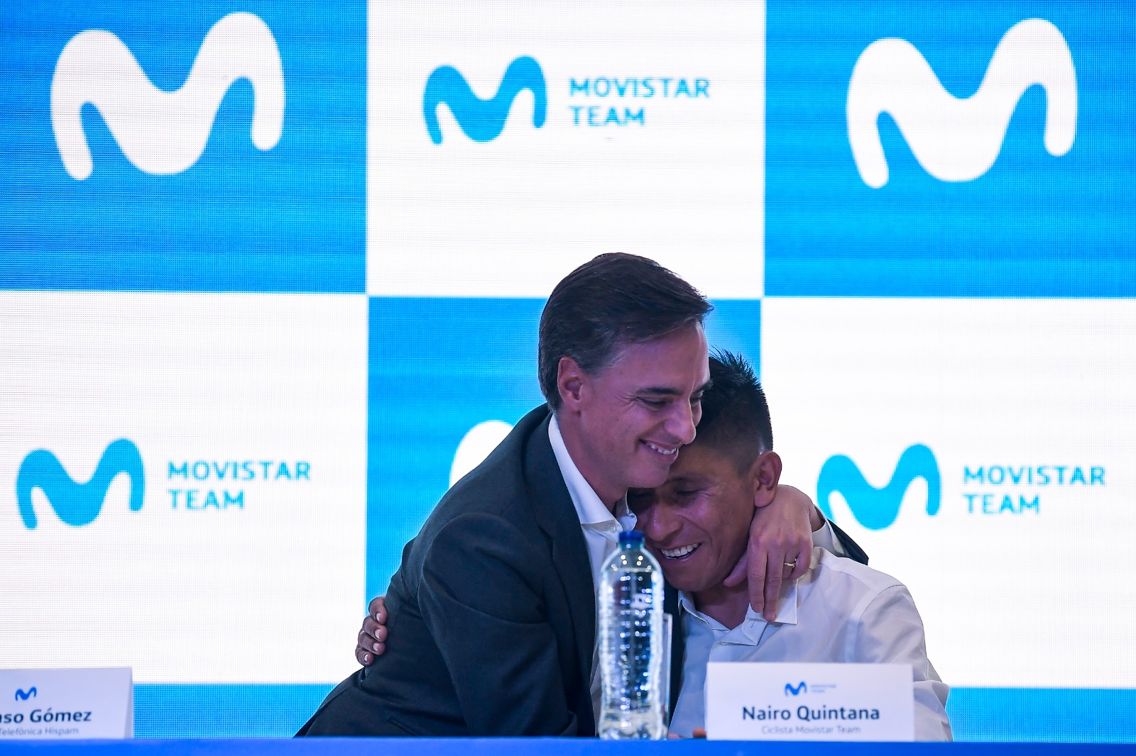 Nairo Quintana junto al CEO de Movistar para Hispanoamérica