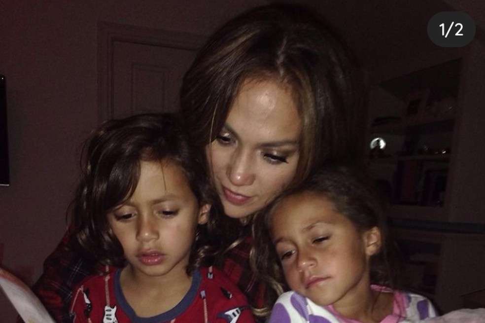 Maximilian David y Emma Maribel Muñiz tienen 13 años y son los mellizos de los cantantes Jlo y Marc Anthony.