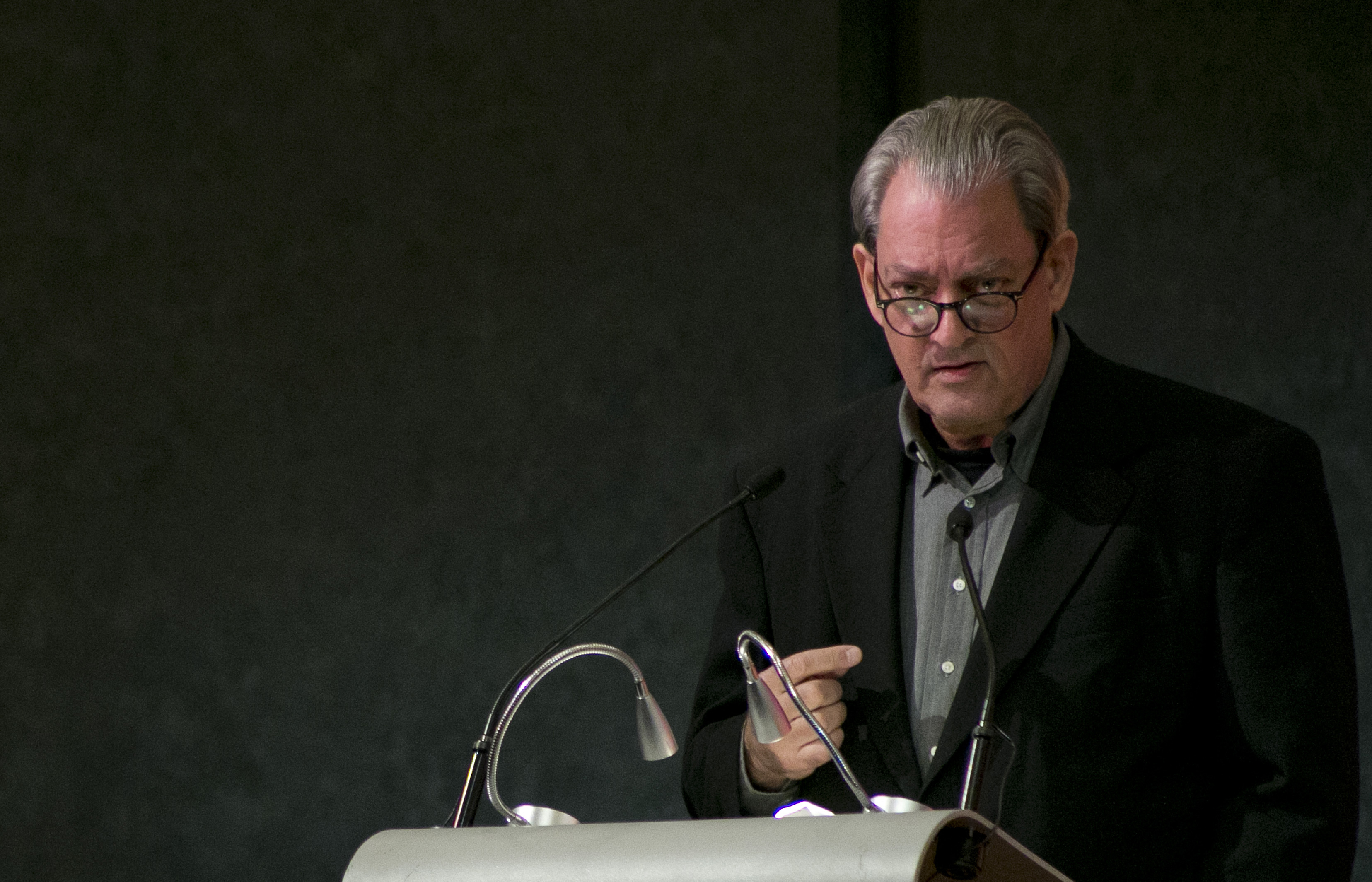 (FILES) US writer Paul Auster delivers a speech during the International Book Fair in Guadalajara, Mexico, on November 26, 2017.