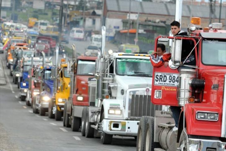 Gobierno ve difícil bajar precio de combustibles para negociar con camioneros