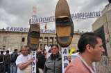 Zapateros, asfixiados por los chinos