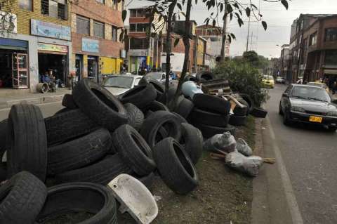 El lío de las llantas usadas