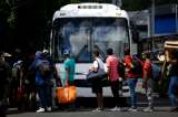 Traslados en autobuses: así responde Centroamérica al flujo migratorio