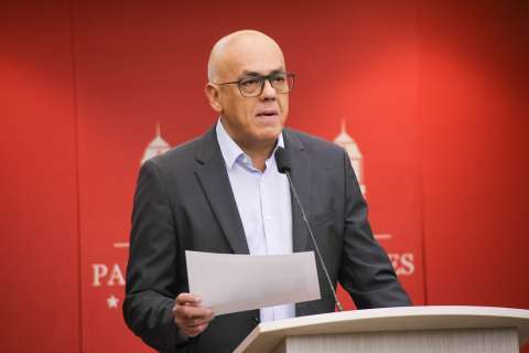Venezuela acusa a Colombia, Chile y México de ocultar vínculos con atentado de Maduro