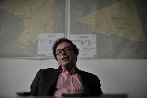 Petro, primero en la intención de voto en encuesta Invamer