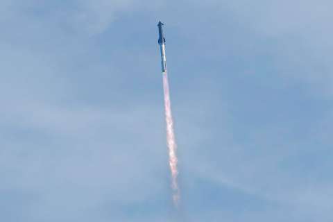 Después de 9 intentos, el cohete Starship logró completar su misión exitosamente