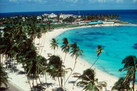 Ingresos por turismo en el país crecieron 4,7 % en 2014