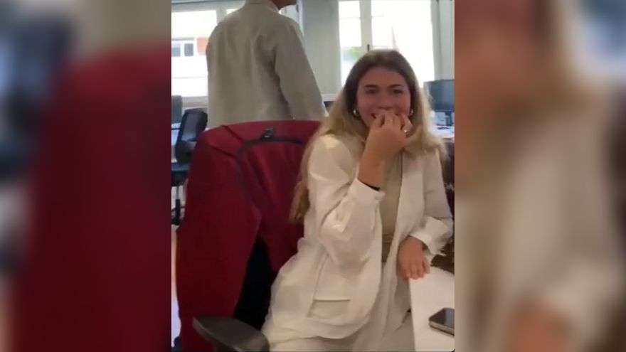 Luego de varias semanas del escándalo por infidelidad de Piqué hacia Shakira, se conoció la identidad y una foto de la mujer que sería la nueva novia de Piqué. Te contamos de quién se trata.