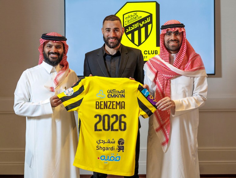 Ministro de Interior francés acusó a Benzema de vínculos con fundamentalistas
