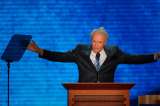 Charla de Clint Eastwood con un "Obama invisible", centro de críticas en Hollywood