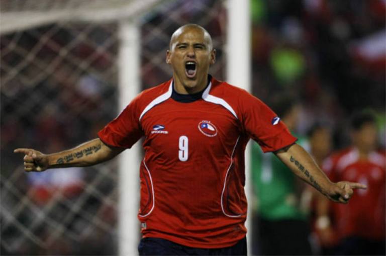 Humberto Suazo vuelve a la selección de Chile