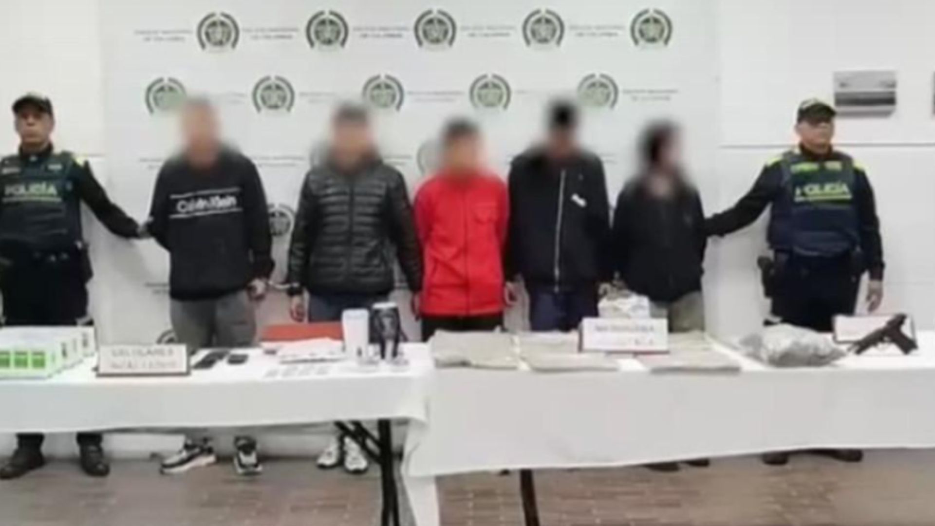 Al parecer, fabricaban sustancias alucinógenas.