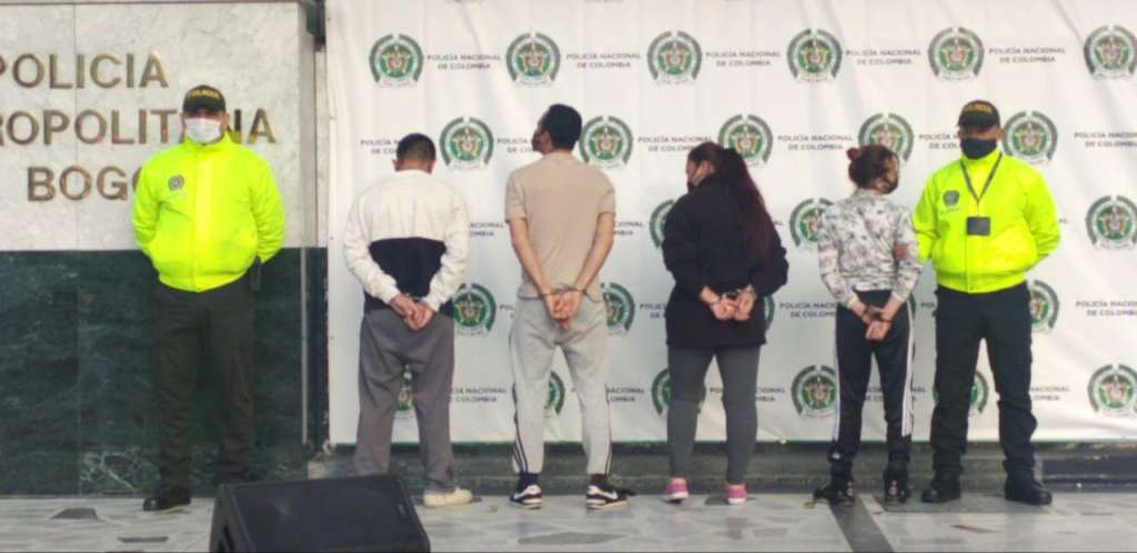 Junto a "Osama", la Policía capturó a otras tres personas por tráfico de estupefacientes.