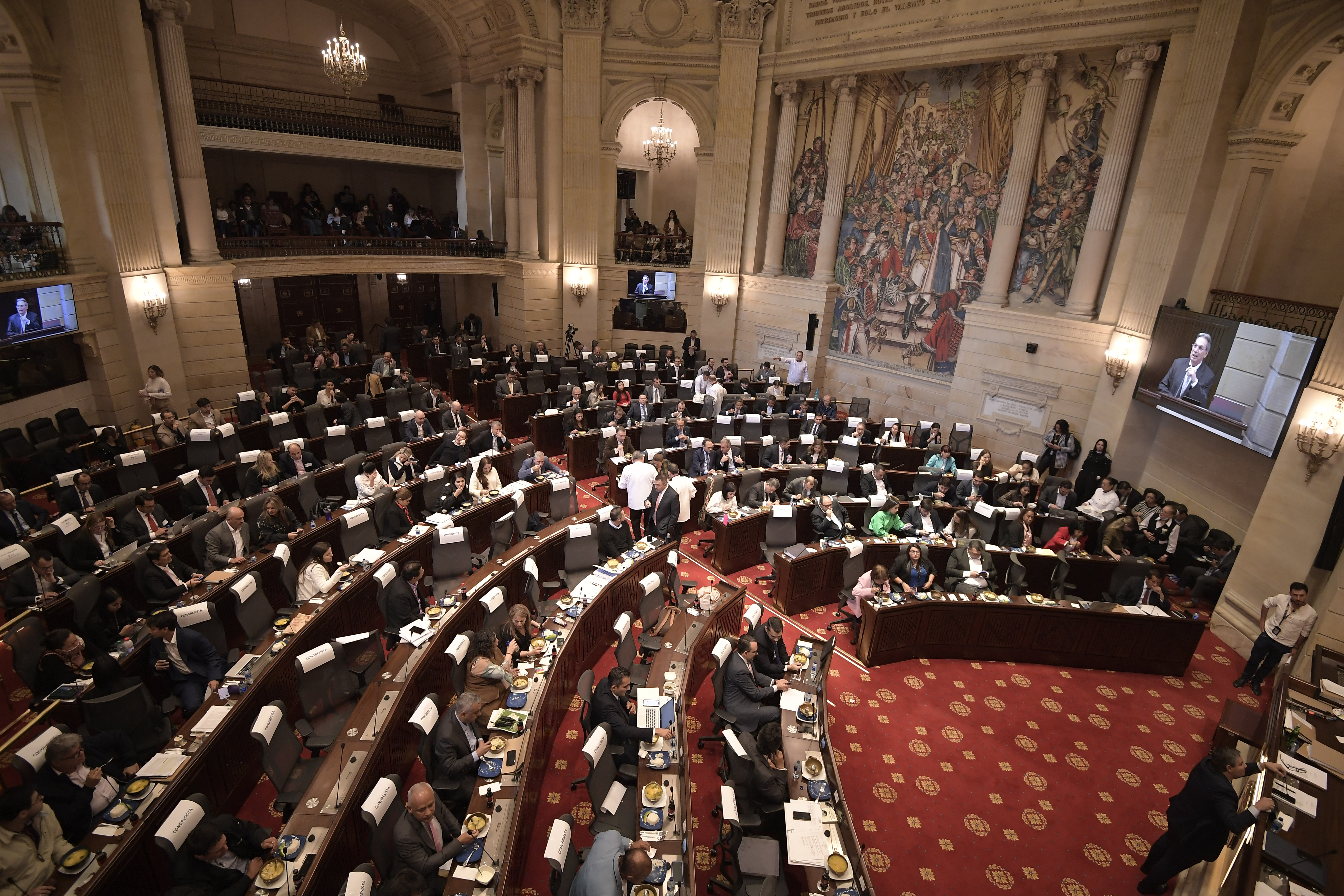 Sesión en la Cámara de Representantes en la que se aprobaron la mayoría de los artículos del Plan Nacional de Desarrollo (PND).