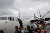 Llegó otro vuelo con deportados, siete de ellos esposados por antecedentes