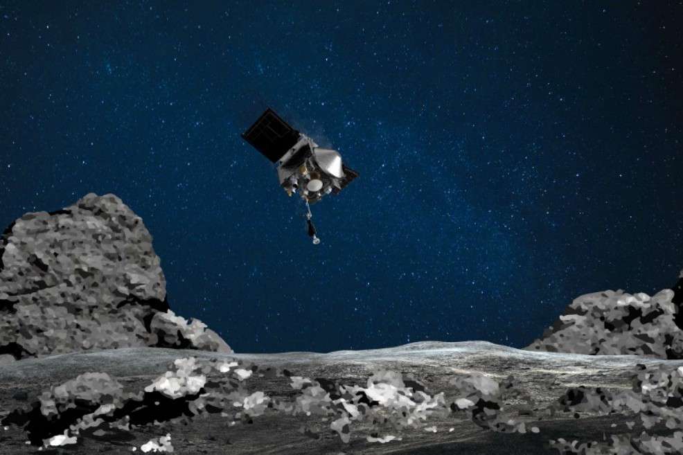Recreación artística de la nave OSIRIS-REx de la Nasa sobre un asteroide.