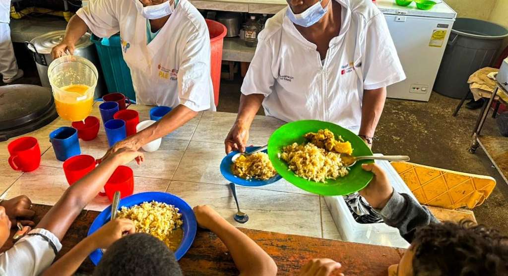 Los estudiantes de las 4 instituciones educativas de Bahía Solano se vieron afectados por la suspensión del Programa de Alimentación Escolar por la terminación del contrato en agosto.
