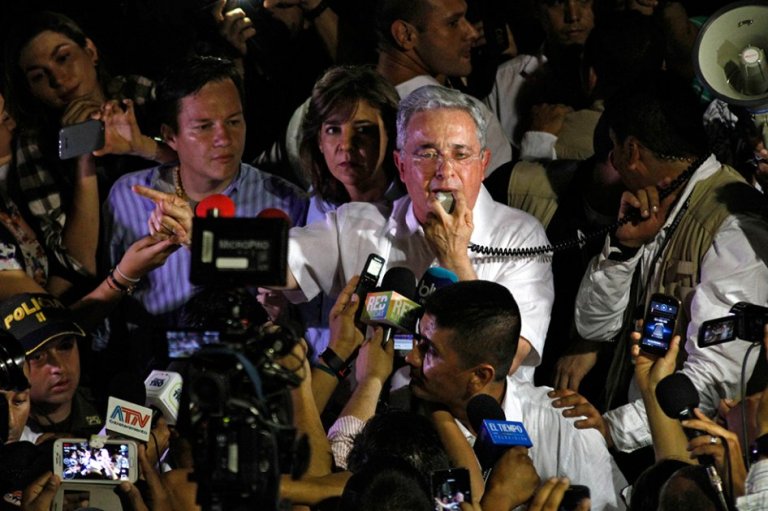 Mis compañeros de gobierno han sido juzgados por odio político: Uribe