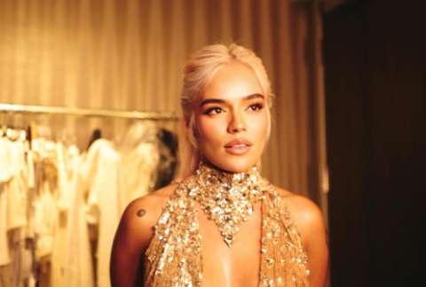 Karol G estaría siendo víctima de brujería según vidente colombiana: “veo lágrimas”