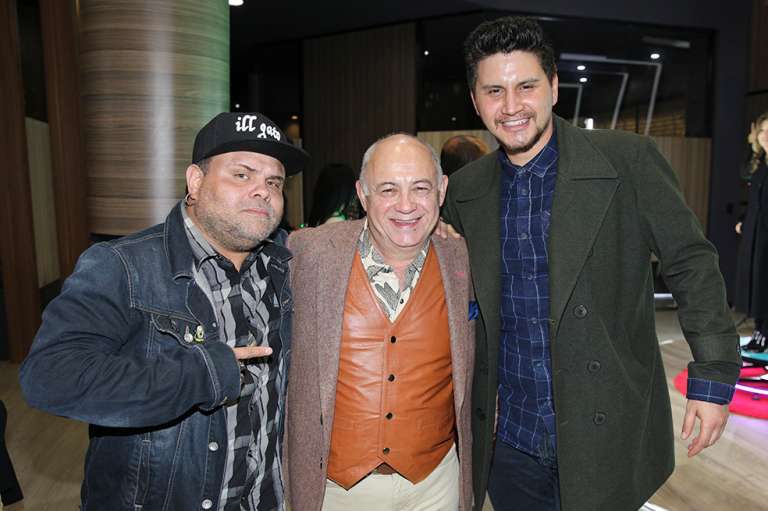 Julián Caicedo, Fernando Arévalo y Rodrigo Jerez en Hasta que la plata nos separe