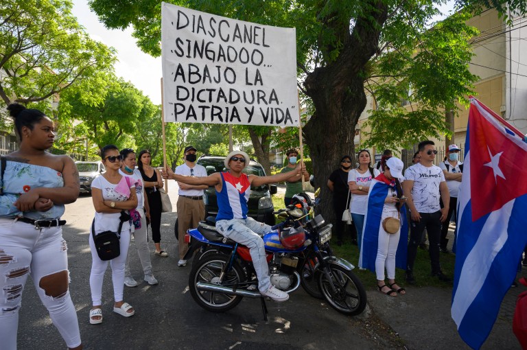 Protestas en Cuba: sentencias de hasta 20 años de cárcel para manifestantes del 11J