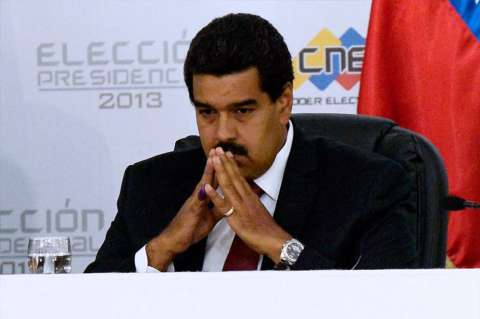 Maduro se proclamó como presidente de Venezuela, pese a reclamos