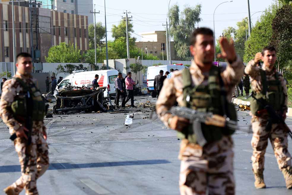 La violencia en Irak ya cobró este año 6.000 vidas. Ayer estallaron ocho bombas en el país. / AFP