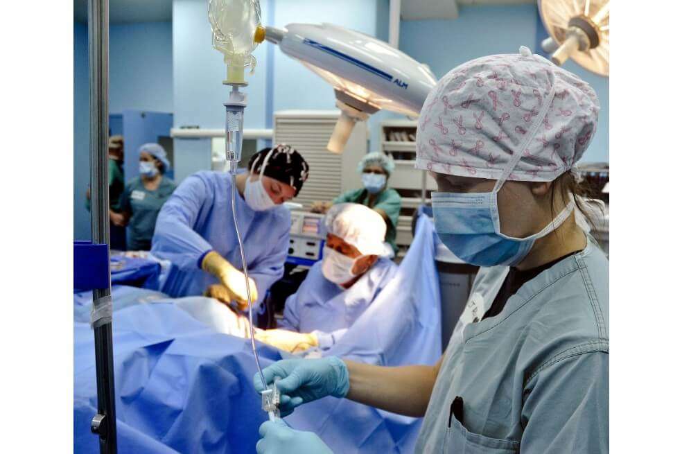Eva Carrascal habría aprovechado su puesto en la Superintendencia para favorecer a varias entidades promotoras de salud (EPS) y cajas de compensación. / Pixabay - Referencia.