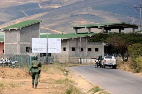 Venezuela anuncia investigación de motín carcelario que dejó al menos 56 muertos