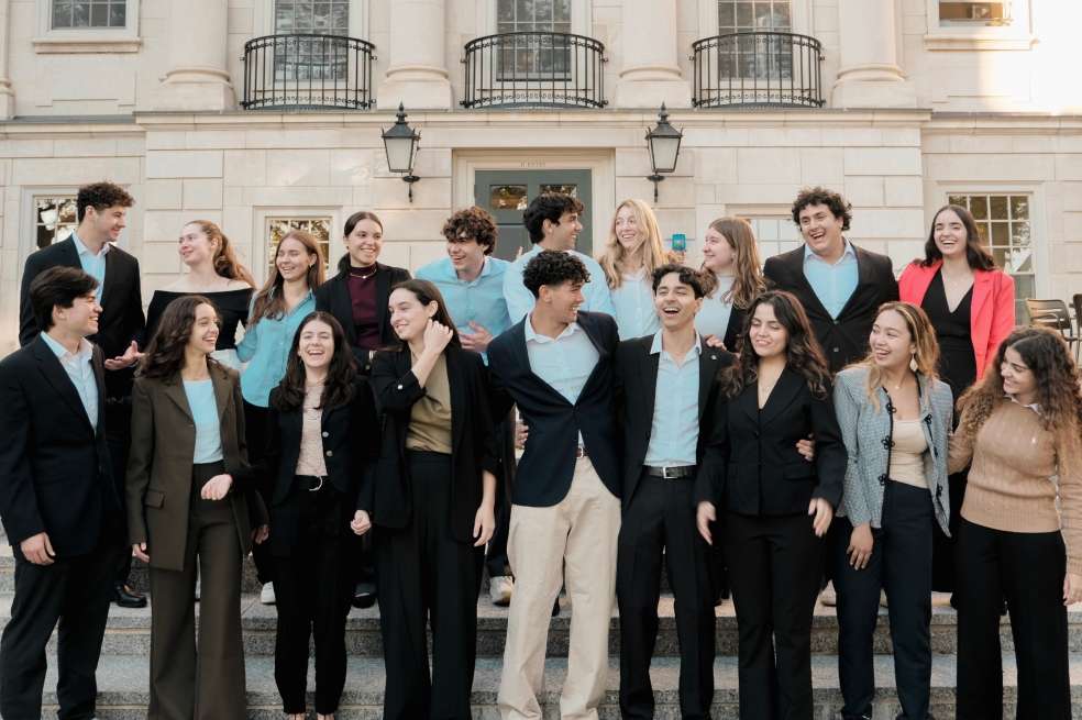 Este es el equipo directivo de Harvard Association Cultivating Inter-American Democracy (Hacia).