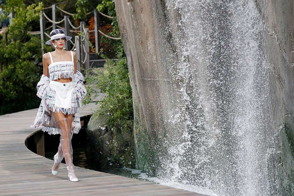 Imagen del desfile de Chanel. / AFP