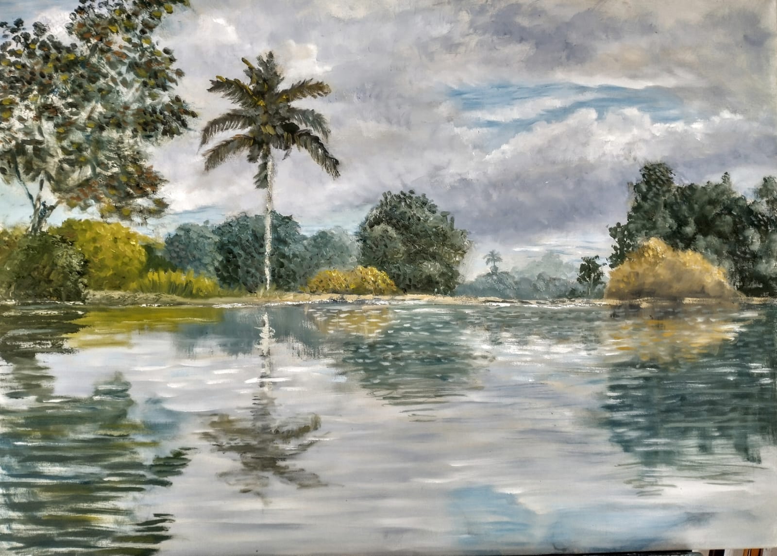 “Nubes sobre el estanque” (2024) es una de las pinturas exhibidas.