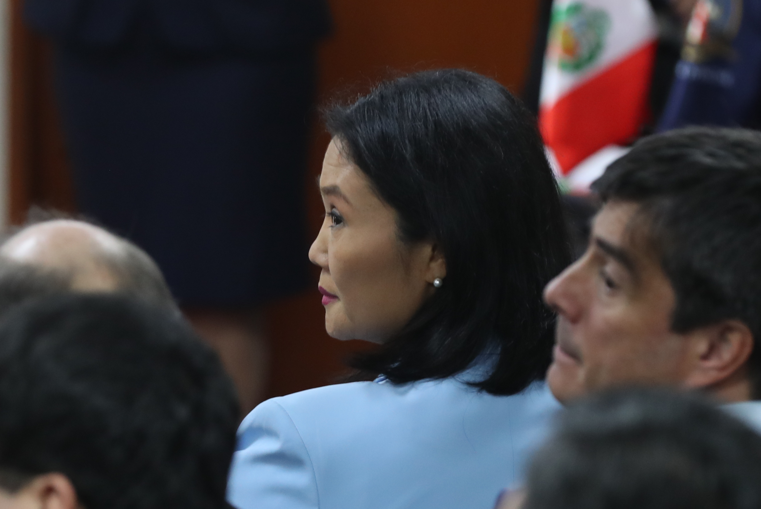 AME8499. LIMA (PERÚ), 01/07/2024.- La excandidata presidencial peruana Keiko Fujimori asiste a la primera audiencia del juicio en su contra este lunes, a la Corte Superior de Justicia en Lima (Perú). Fujimori llegó a la Corte Superior Nacional de Justicia para el inicio del juicio oral por lavado de activos, caso por el que la Fiscalía pide 30 años de prisión por presuntamente haber recibido aportes ilícitos en sus campañas electorales de 2011 y 2016. EFE/ Paolo Aguilar
