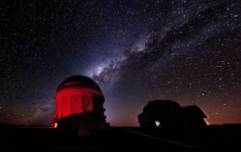Científicos presentan los mapas más completos de la materia del universo