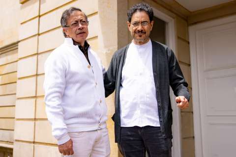 “Actitud abiertamente antidemocrática”: sectores de centro lanzan mensaje a Petro y Cepeda